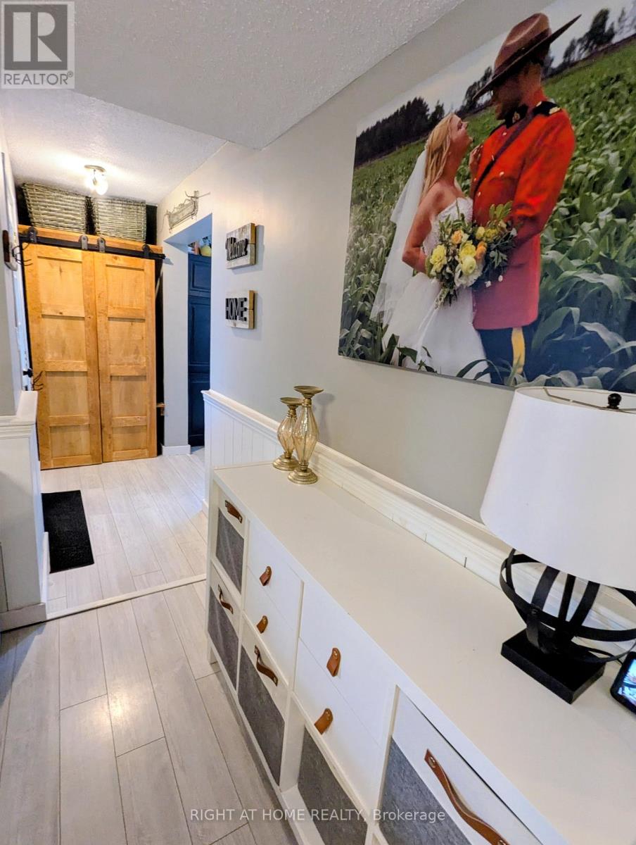 104 Richard Street, Tay (Victoria Harbour), Ontario  L0K 2A0 - Photo 13 - S12953994