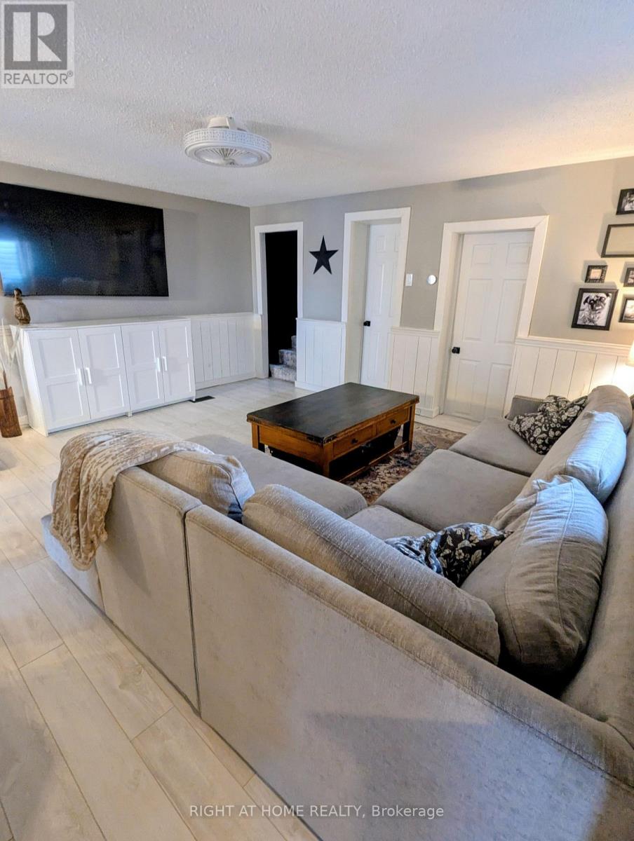 104 Richard Street, Tay (Victoria Harbour), Ontario  L0K 2A0 - Photo 16 - S12953994