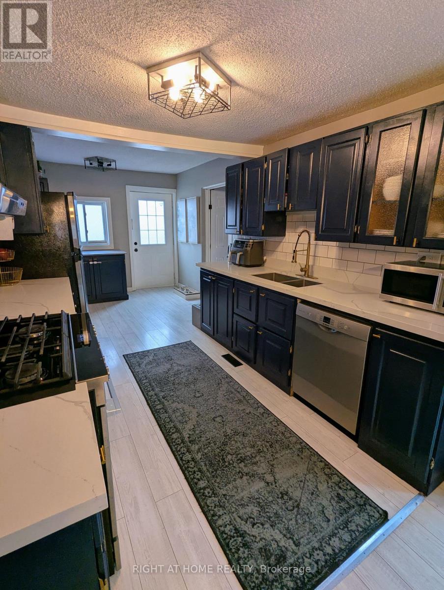 104 Richard Street, Tay (Victoria Harbour), Ontario  L0K 2A0 - Photo 18 - S12953994