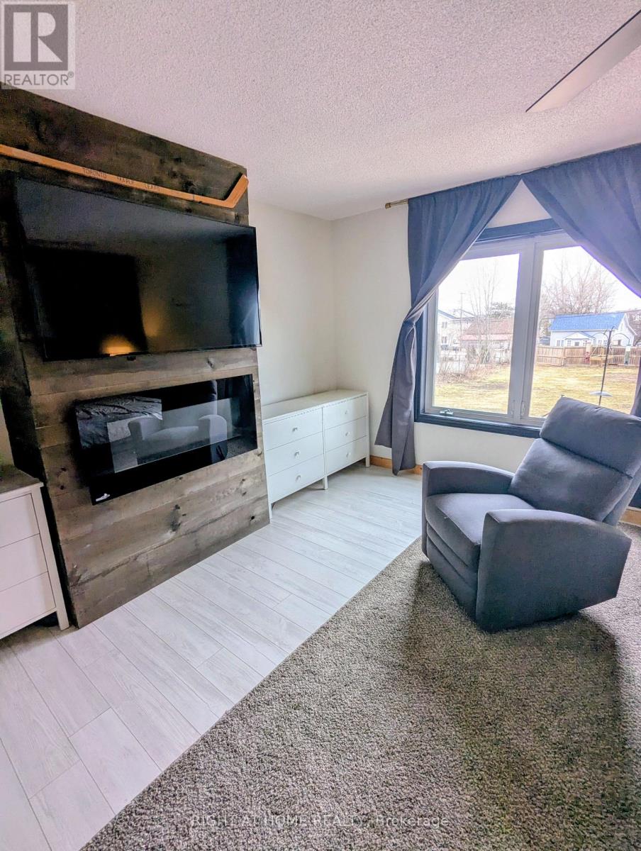 104 Richard Street, Tay (Victoria Harbour), Ontario  L0K 2A0 - Photo 24 - S12953994