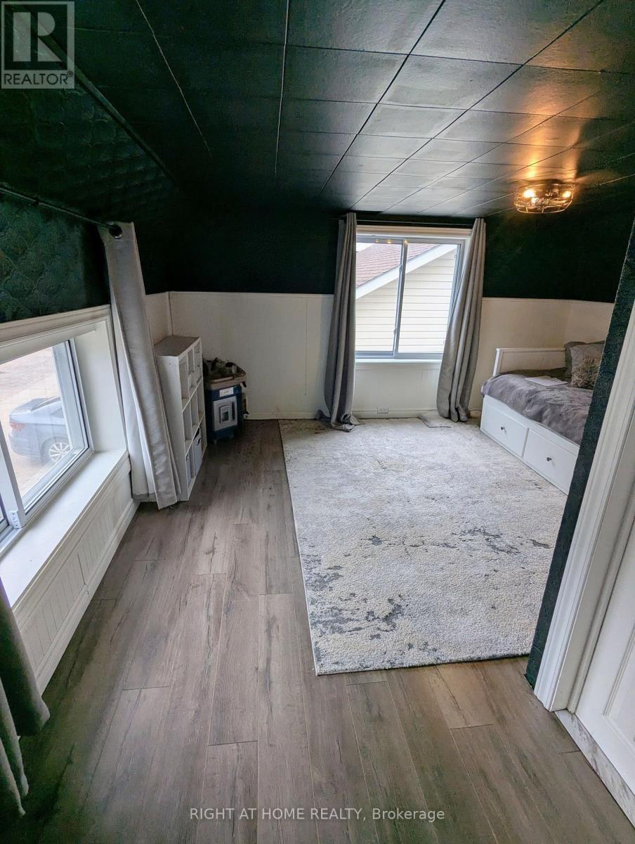 104 Richard Street, Tay (Victoria Harbour), Ontario  L0K 2A0 - Photo 33 - S12953994