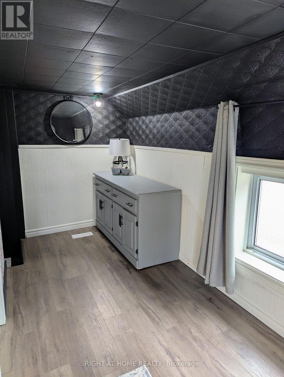 104 Richard Street, Tay (Victoria Harbour), Ontario  L0K 2A0 - Photo 34 - S12953994