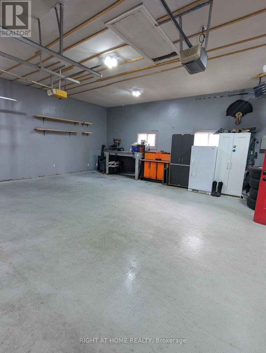 104 Richard Street, Tay (Victoria Harbour), Ontario  L0K 2A0 - Photo 35 - S12953994