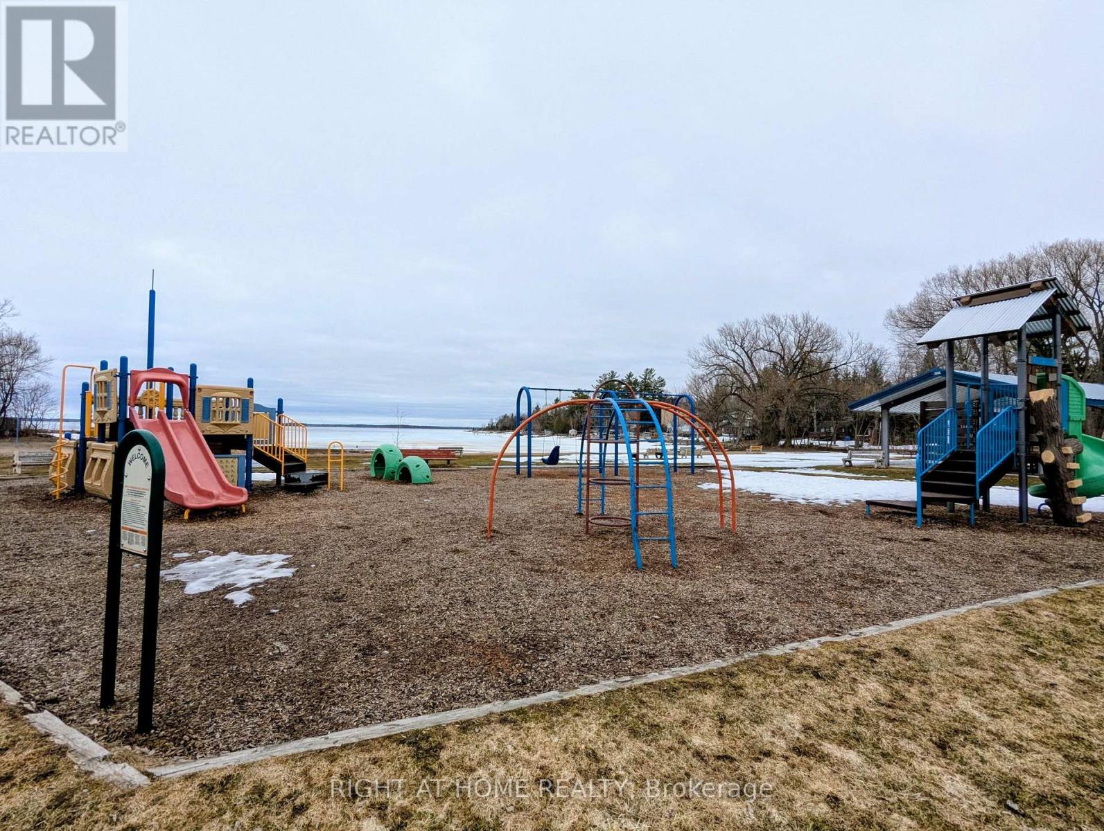 104 Richard Street, Tay (Victoria Harbour), Ontario  L0K 2A0 - Photo 40 - S12953994