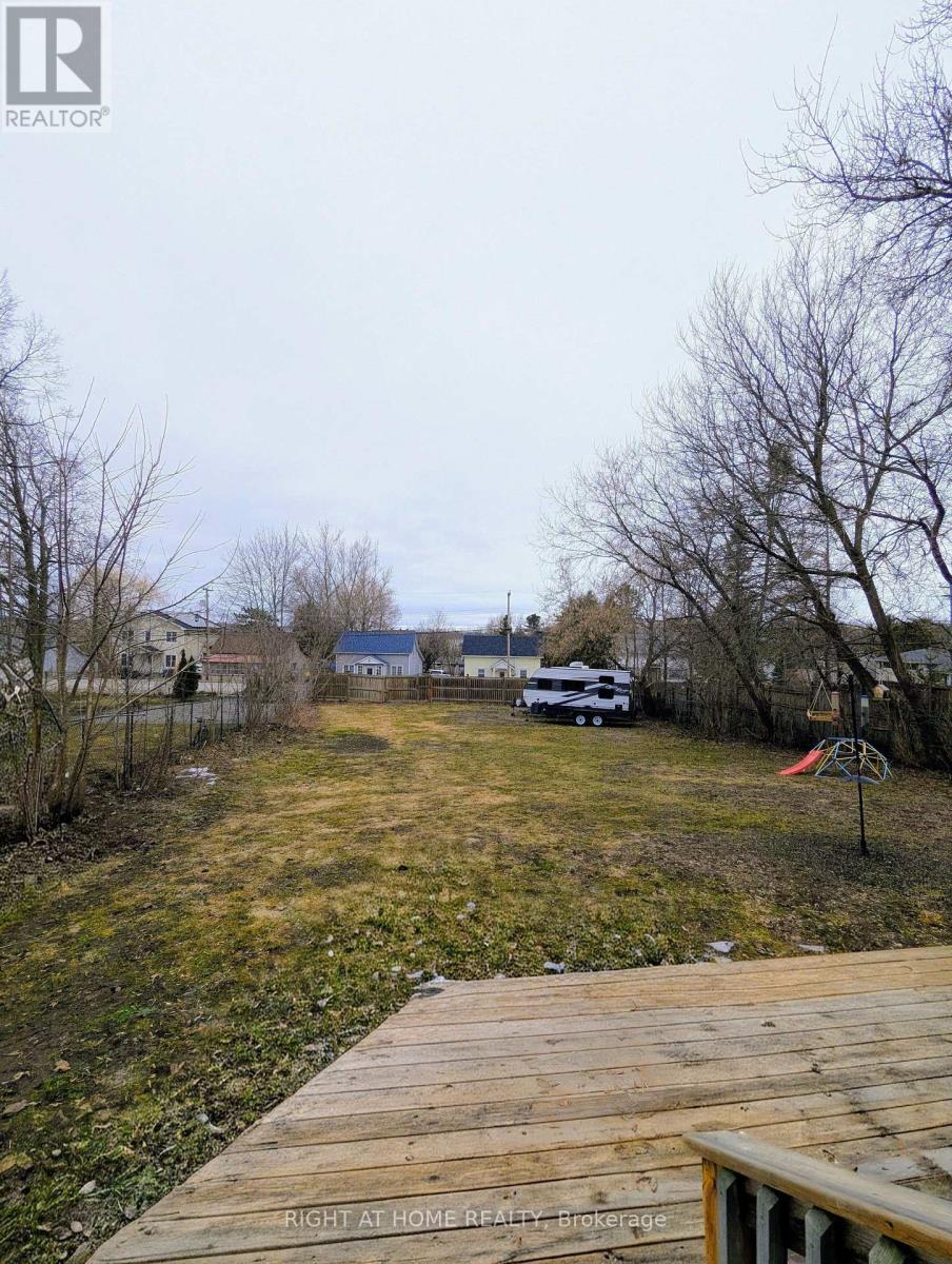 104 Richard Street, Tay (Victoria Harbour), Ontario  L0K 2A0 - Photo 8 - S12953994