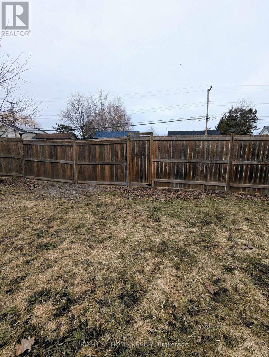 104 Richard Street, Tay (Victoria Harbour), Ontario  L0K 2A0 - Photo 9 - S12953994