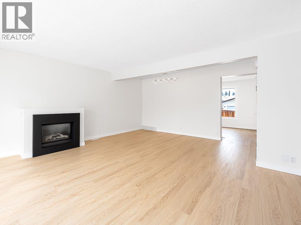 84 Queen Anne Close Se, Calgary, Alberta  T2J 6E5 - Photo 7 - A2297716