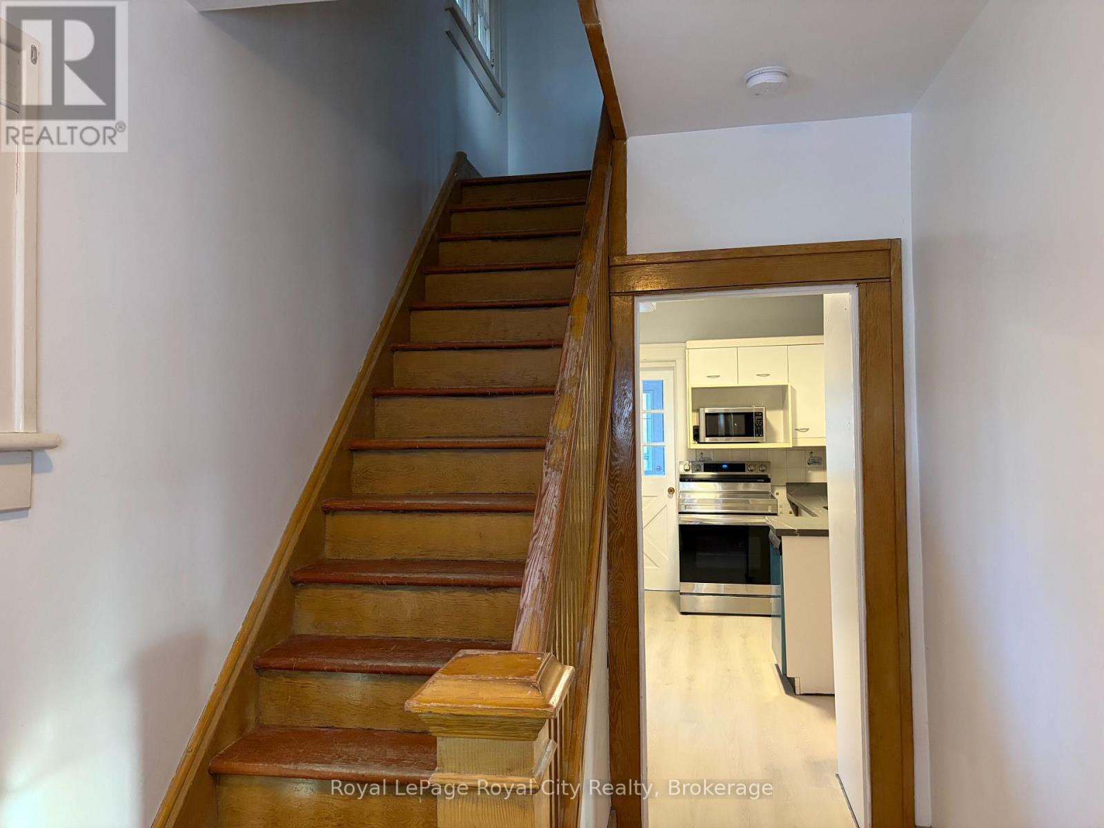 62 Powell Street W, Guelph, Ontario  N1H 1V2 - Photo 2 - X12824510