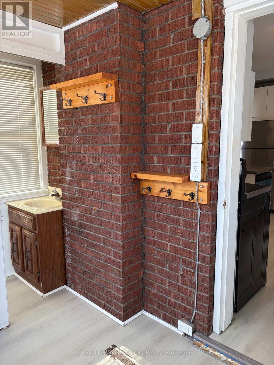 62 Powell Street W, Guelph, Ontario  N1H 1V2 - Photo 8 - X12824510