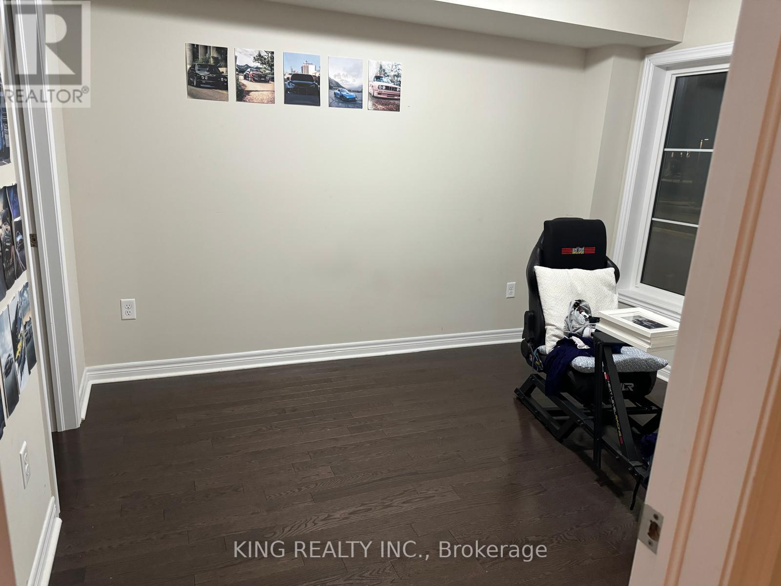 27 Finegan Circle, Brampton, Ontario  L7A 4Z7 - Photo 12 - W12953878