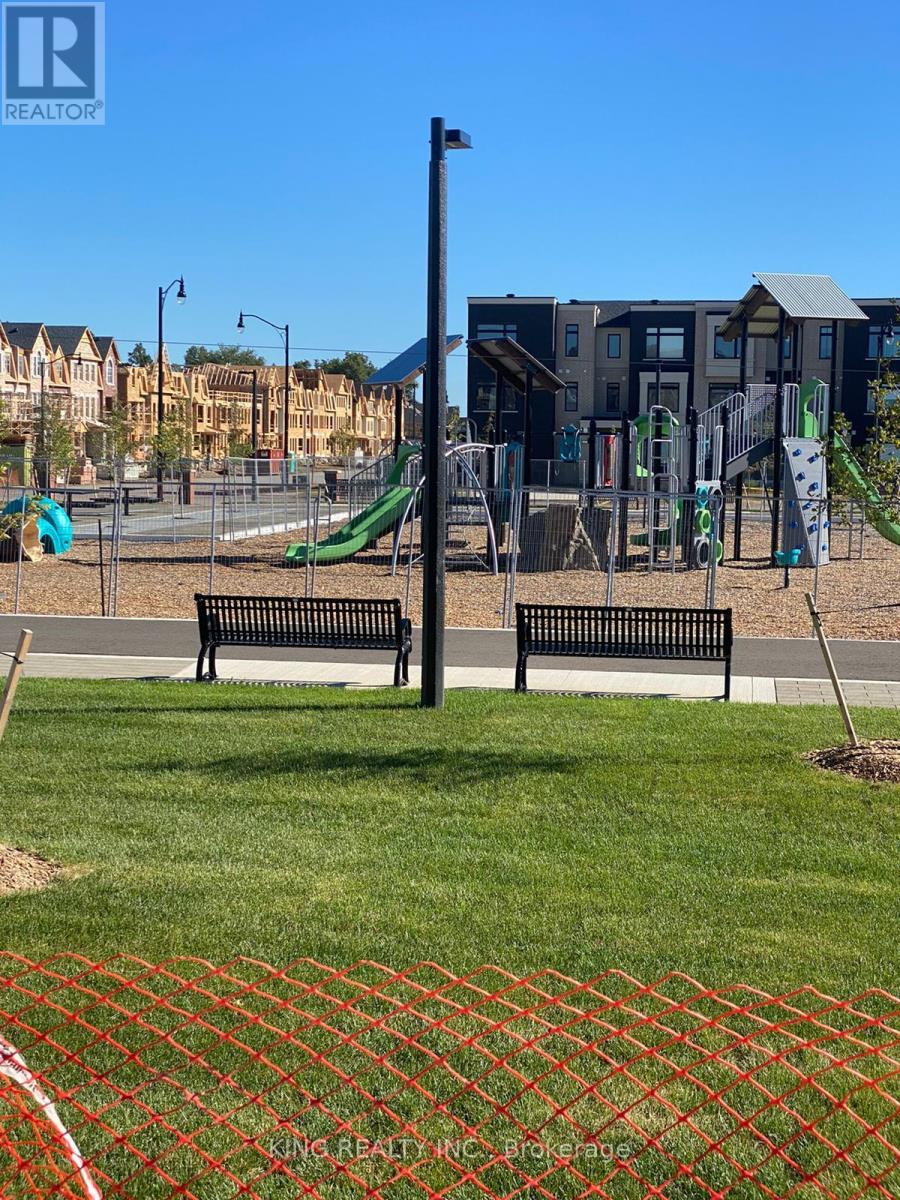 27 Finegan Circle, Brampton, Ontario  L7A 4Z7 - Photo 16 - W12953878