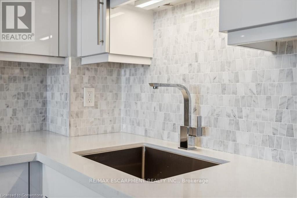 1910 - 2093 Fairview Street, Burlington, Ontario  L7R 0E6 - Photo 14 - W12953886