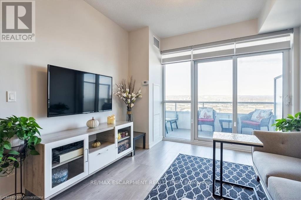 1910 - 2093 Fairview Street, Burlington, Ontario  L7R 0E6 - Photo 6 - W12953886