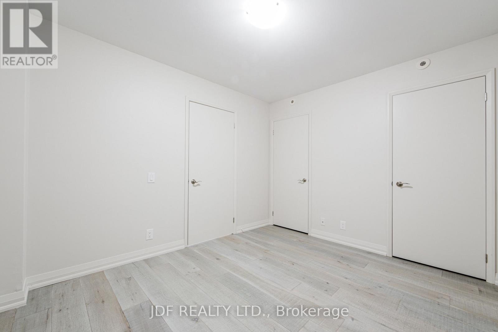 Th 31 - 19 Valhalla Inn Road, Toronto, Ontario  M1N 3B1 - Photo 17 - W12953888