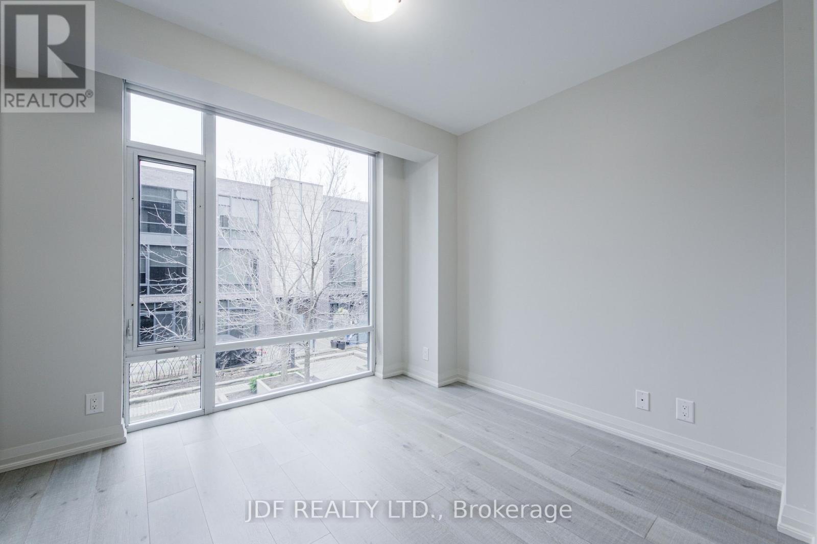 Th 31 - 19 Valhalla Inn Road, Toronto, Ontario  M1N 3B1 - Photo 19 - W12953888