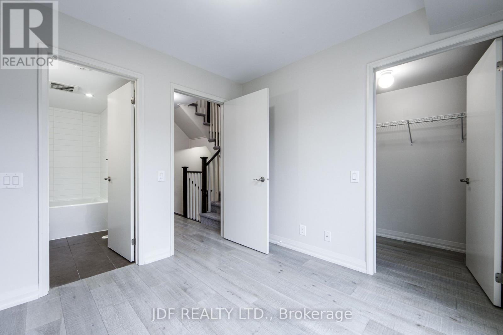 Th 31 - 19 Valhalla Inn Road, Toronto, Ontario  M1N 3B1 - Photo 20 - W12953888