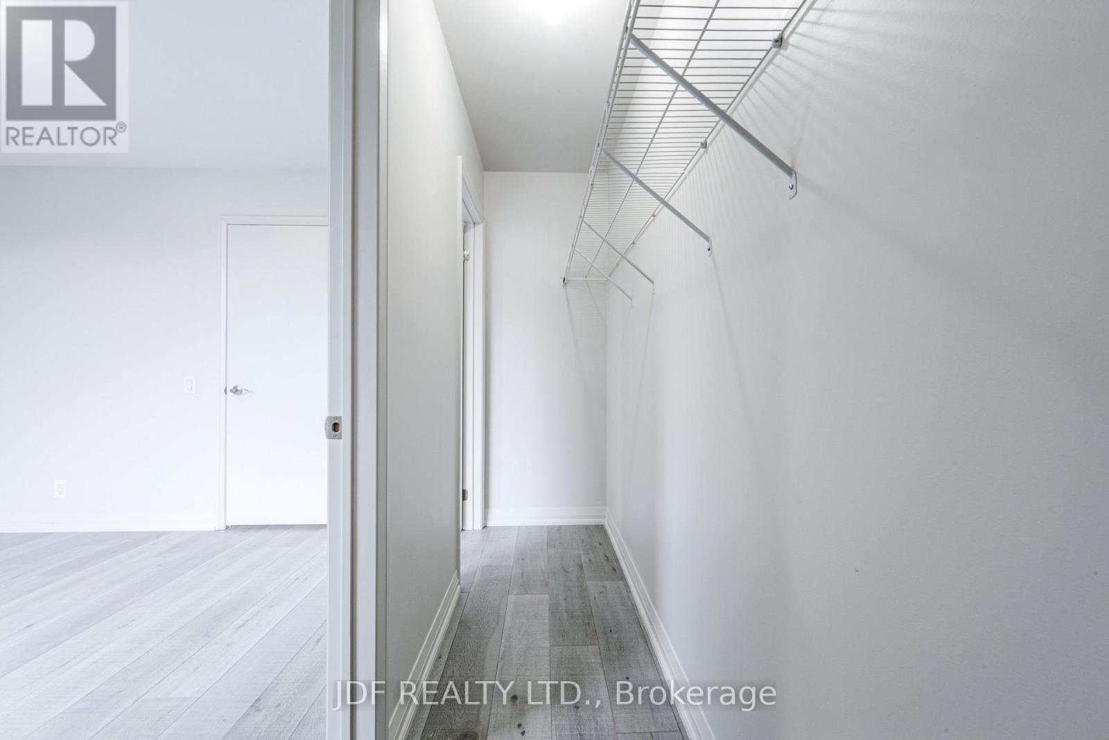 Th 31 - 19 Valhalla Inn Road, Toronto, Ontario  M1N 3B1 - Photo 28 - W12953888