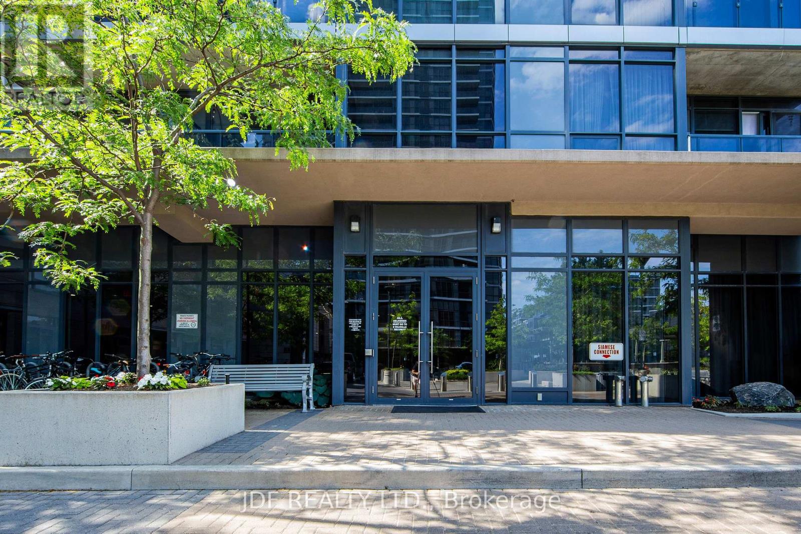 Th 31 - 19 Valhalla Inn Road, Toronto, Ontario  M1N 3B1 - Photo 33 - W12953888