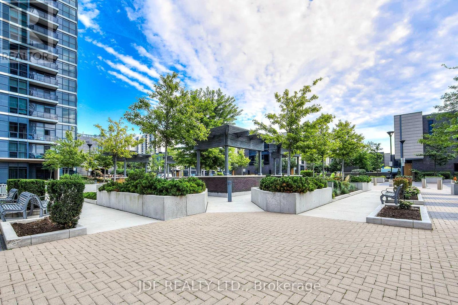 Th 31 - 19 Valhalla Inn Road, Toronto, Ontario  M1N 3B1 - Photo 36 - W12953888