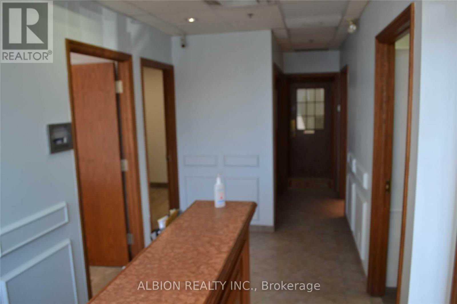 16 - 2001 Albion Road, Toronto, Ontario  M9W 6V6 - Photo 5 - W12953896