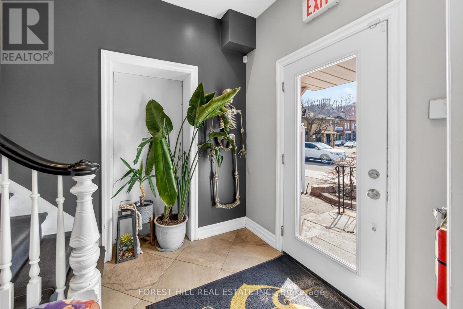 151 Queen Street S, Mississauga, Ontario  L5M 1L1 - Photo 3 - W12953912