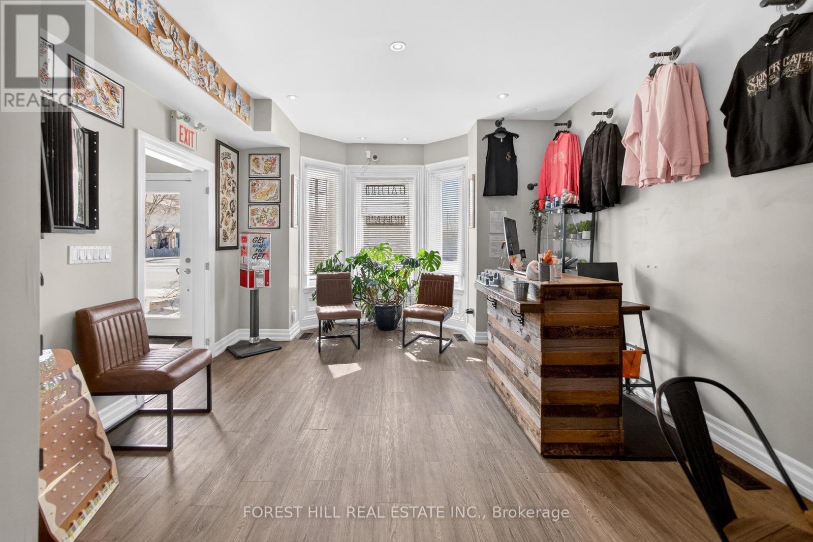 151 Queen Street S, Mississauga, Ontario  L5M 1L1 - Photo 4 - W12953912