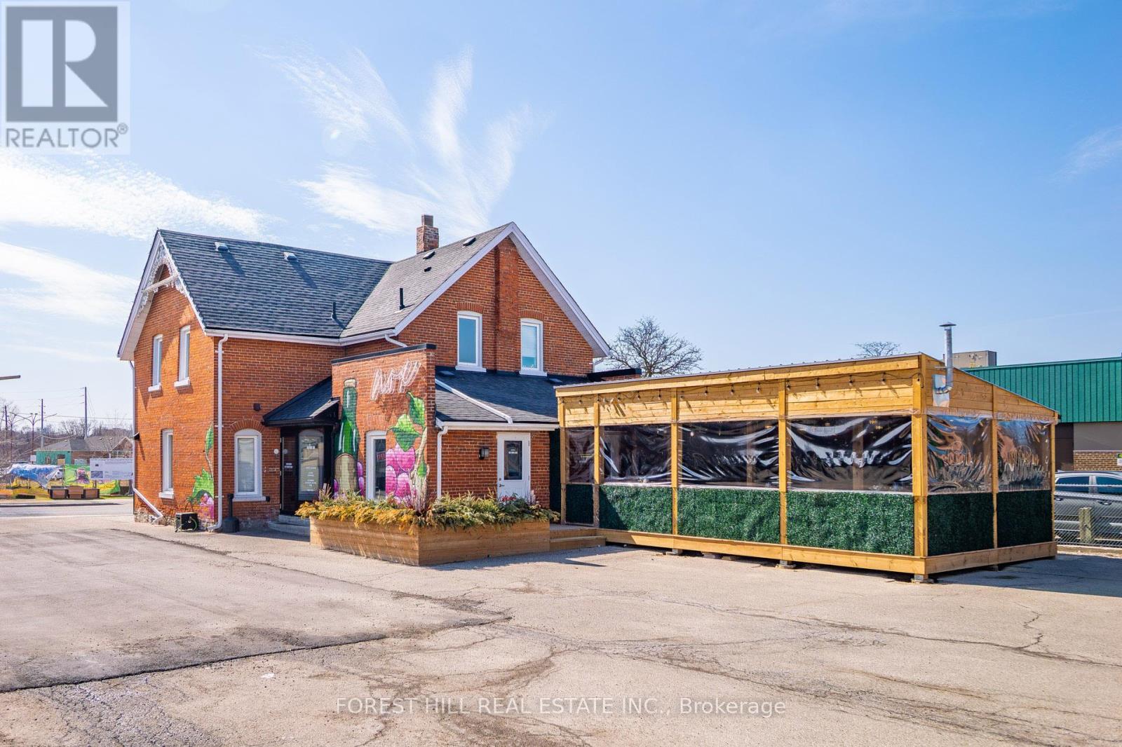 151 Queen Street S, Mississauga, Ontario  L5M 1L1 - Photo 8 - W12953912