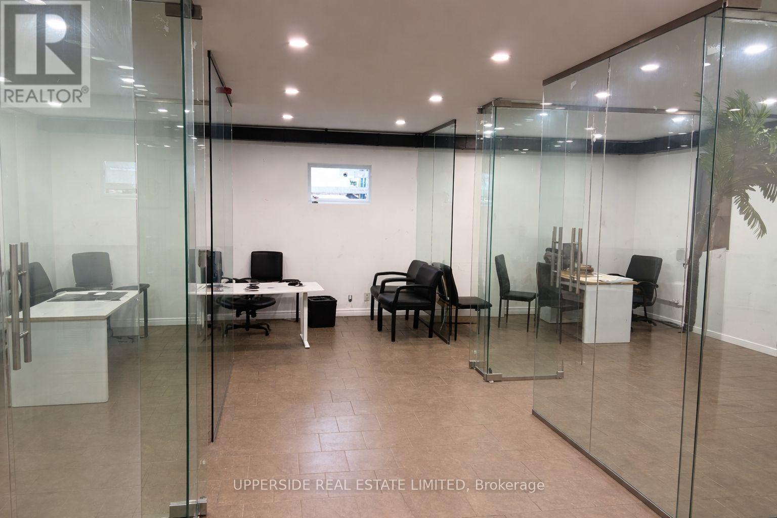 5 Tangiers Road, Toronto, Ontario  M3J 2B1 - Photo 5 - W12953924