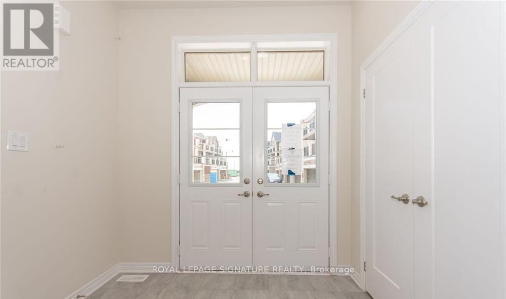 3021 Rivertrail Common, Oakville, Ontario  L6M 0Z1 - Photo 4 - W12953948