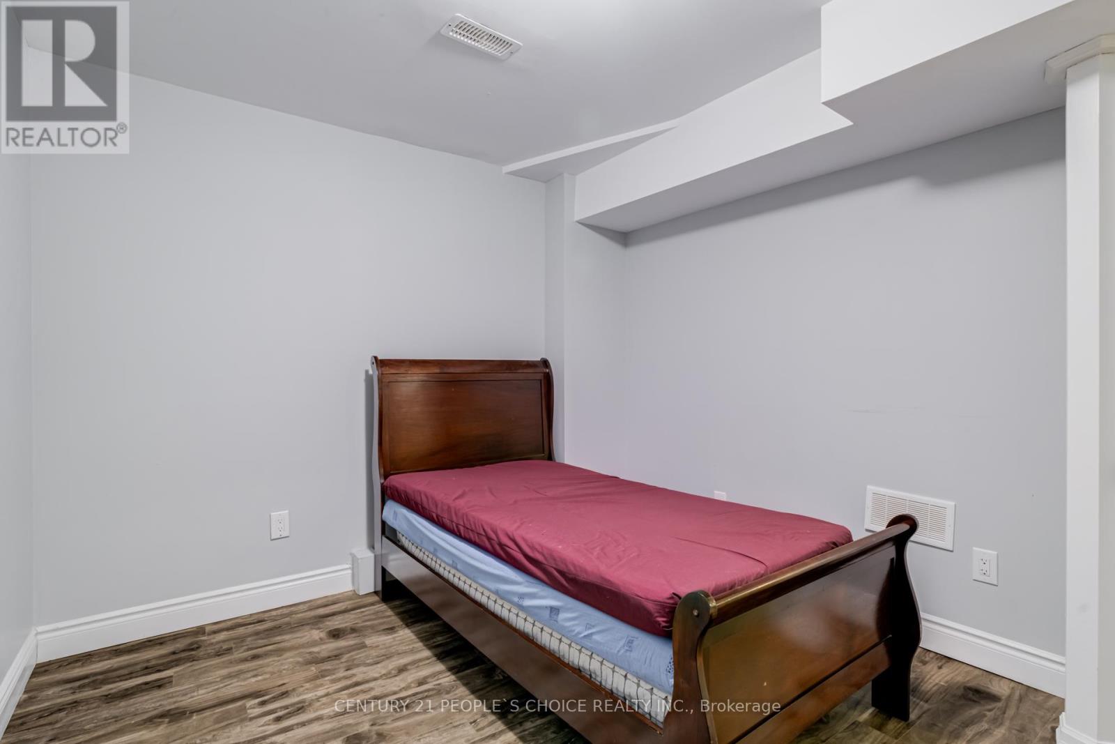 220 Castle Oaks Crossing, Brampton, Ontario  L6P 3X2 - Photo 26 - W12953952