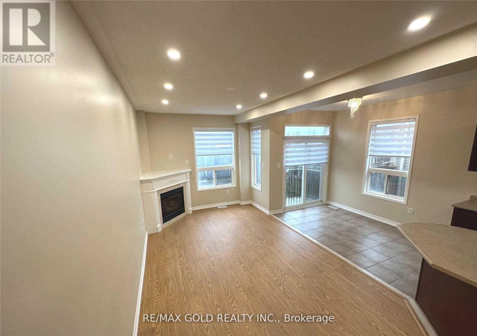 2295 Stone Glen Crescent, Oakville, Ontario  L6M 0C8 - Photo 10 - W12953998