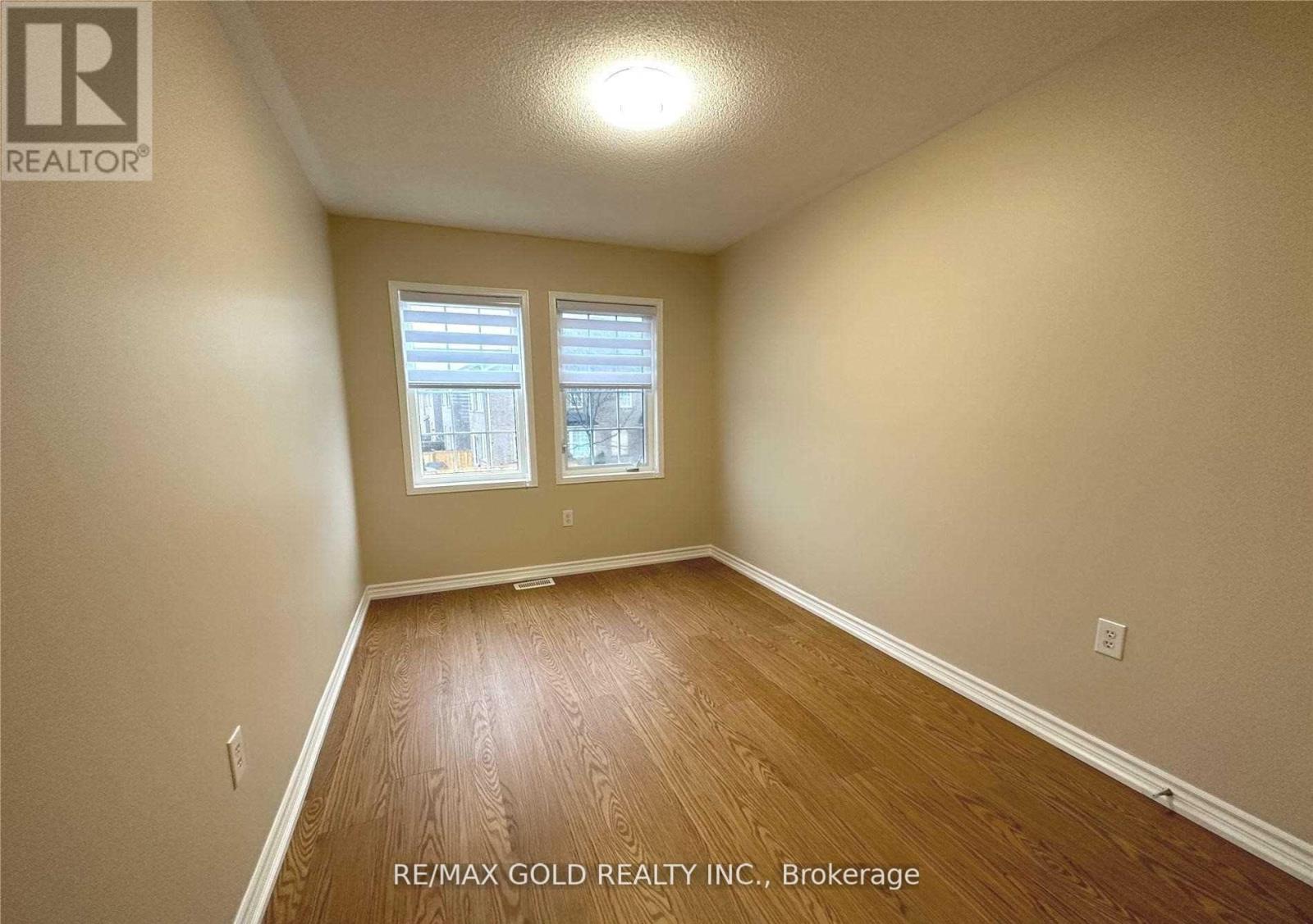 2295 Stone Glen Crescent, Oakville, Ontario  L6M 0C8 - Photo 25 - W12953998