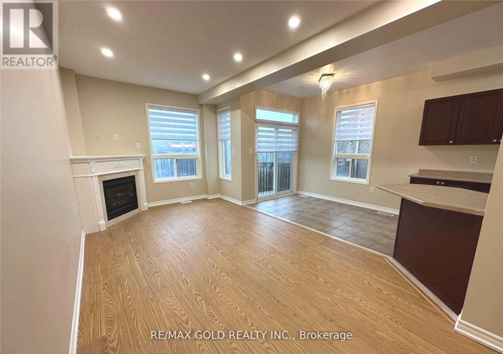 2295 Stone Glen Crescent, Oakville, Ontario  L6M 0C8 - Photo 6 - W12953998