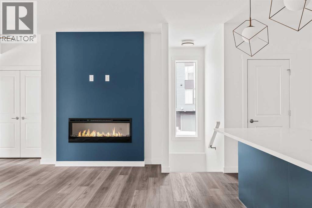 605 Sovereign Common Sw, Calgary, Alberta  T3C 3Y3 - Photo 9 - A2298259