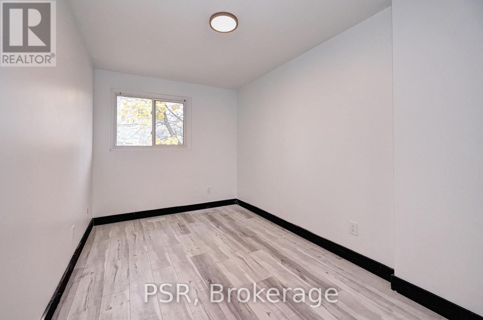 F - 516 Sunnydale Place, Waterloo, Ontario  N2L 4T1 - Photo 15 - X12953934