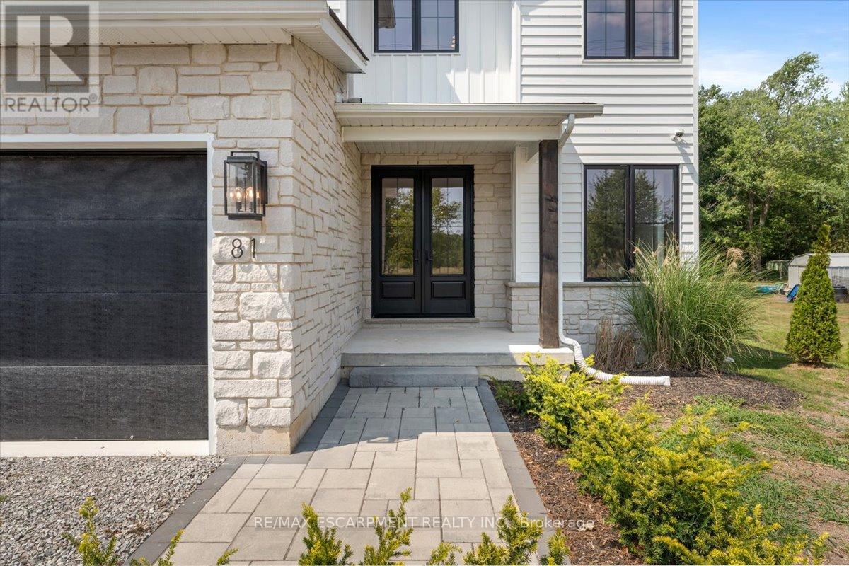 81 Doans Ridge Road, Welland, Ontario  L3B 5N4 - Photo 2 - X12953942