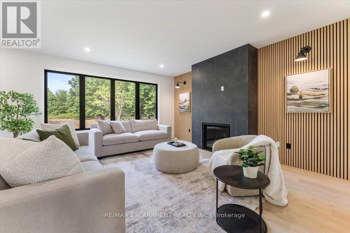 81 Doans Ridge Road, Welland, Ontario  L3B 5N4 - Photo 5 - X12953942