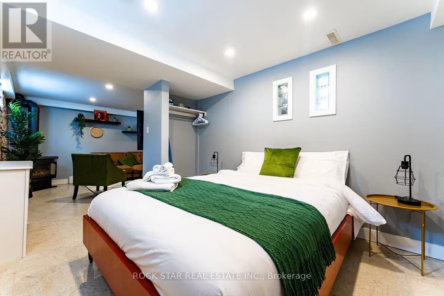 102 Kribs Street, Cambridge, Ontario  N3C 3N5 - Photo 27 - X12953980