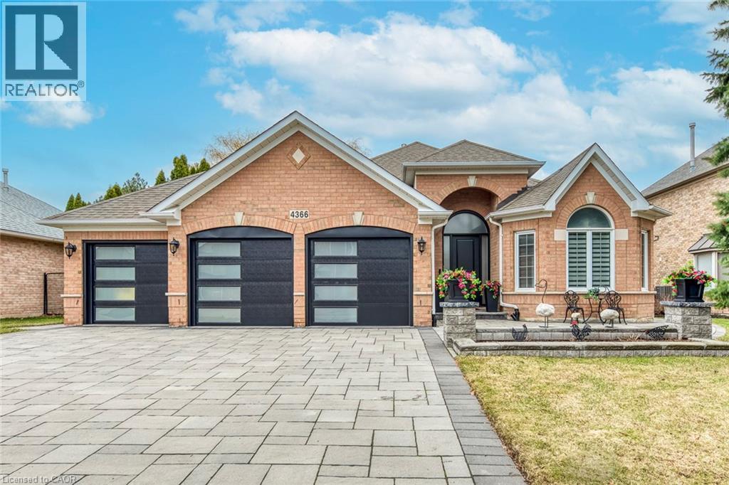 4366 LATIMER Crescent, Burlington, Ontario