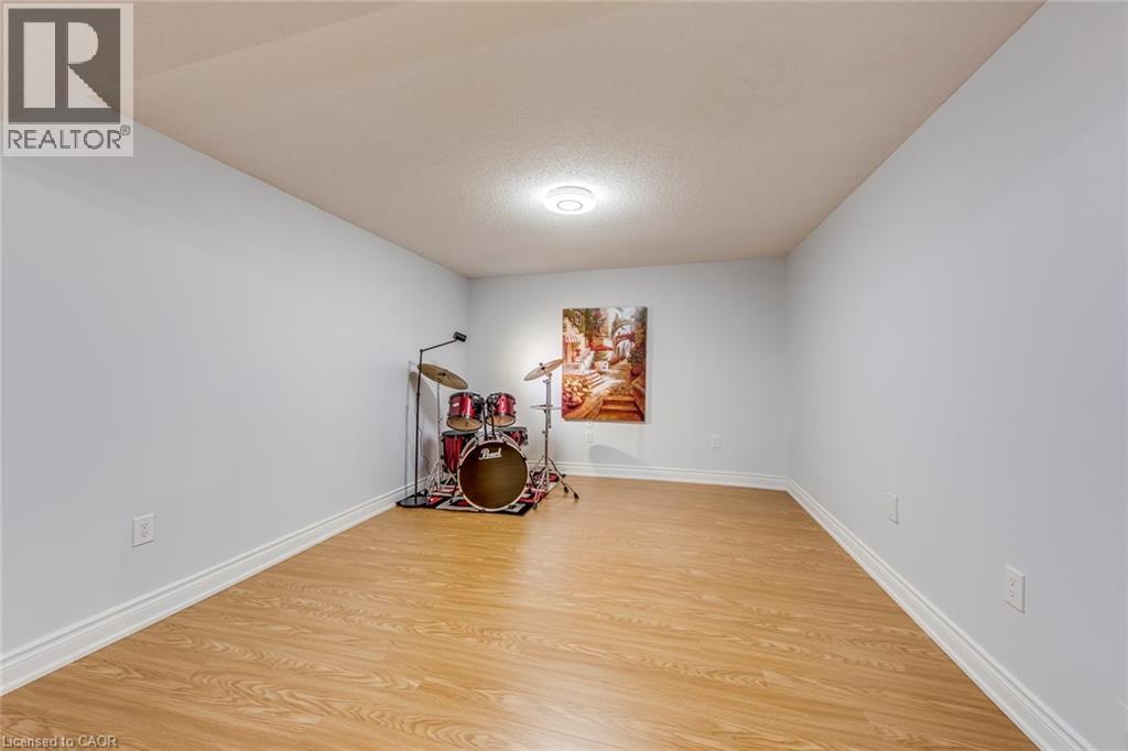 4366 Latimer Crescent, Burlington, Ontario  L7M 4R2 - Photo 38 - 40816130