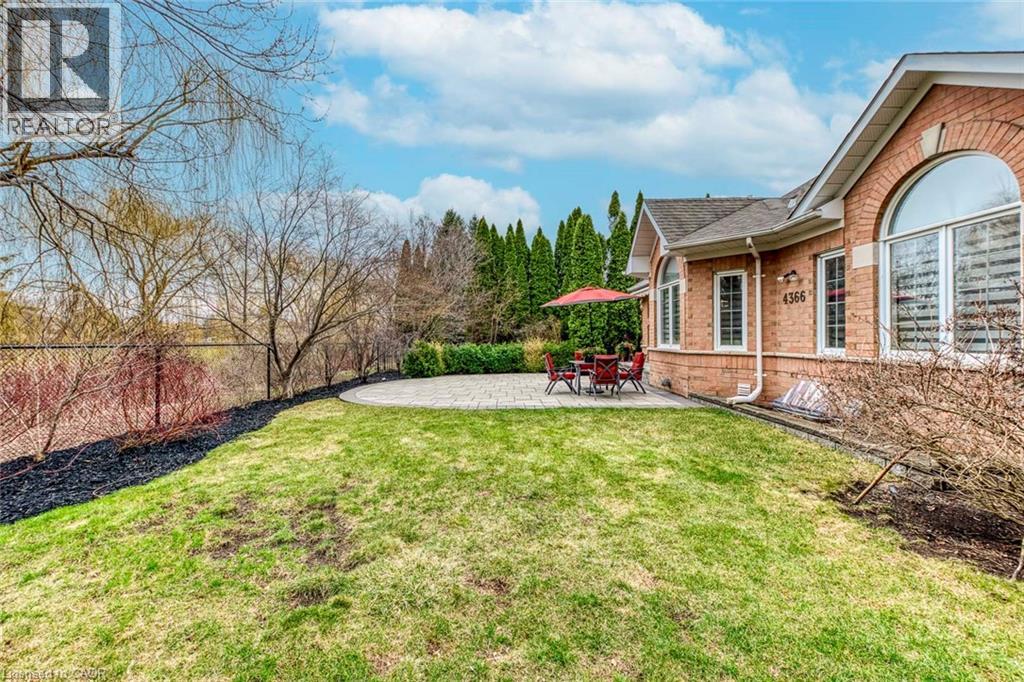 4366 Latimer Crescent, Burlington, Ontario  L7M 4R2 - Photo 43 - 40816130
