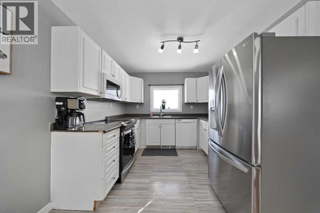 180 Centre Avenue, Rural Forty Mile No. 8, Alberta  T0K 1Z0 - Photo 9 - A2296440