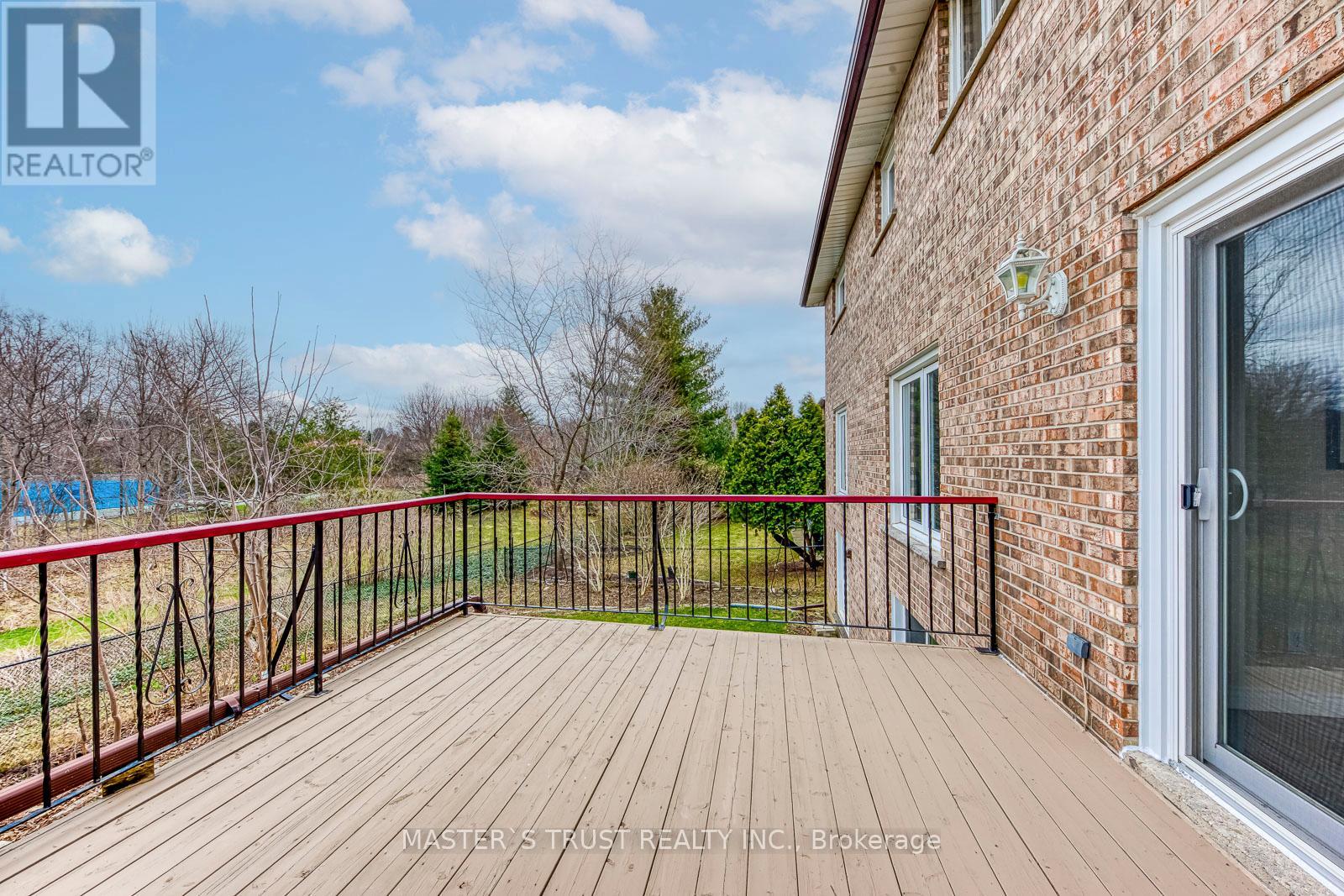 2591 Robin Drive, Mississauga, Ontario  L5K 2G2 - Photo 19 - W12952008