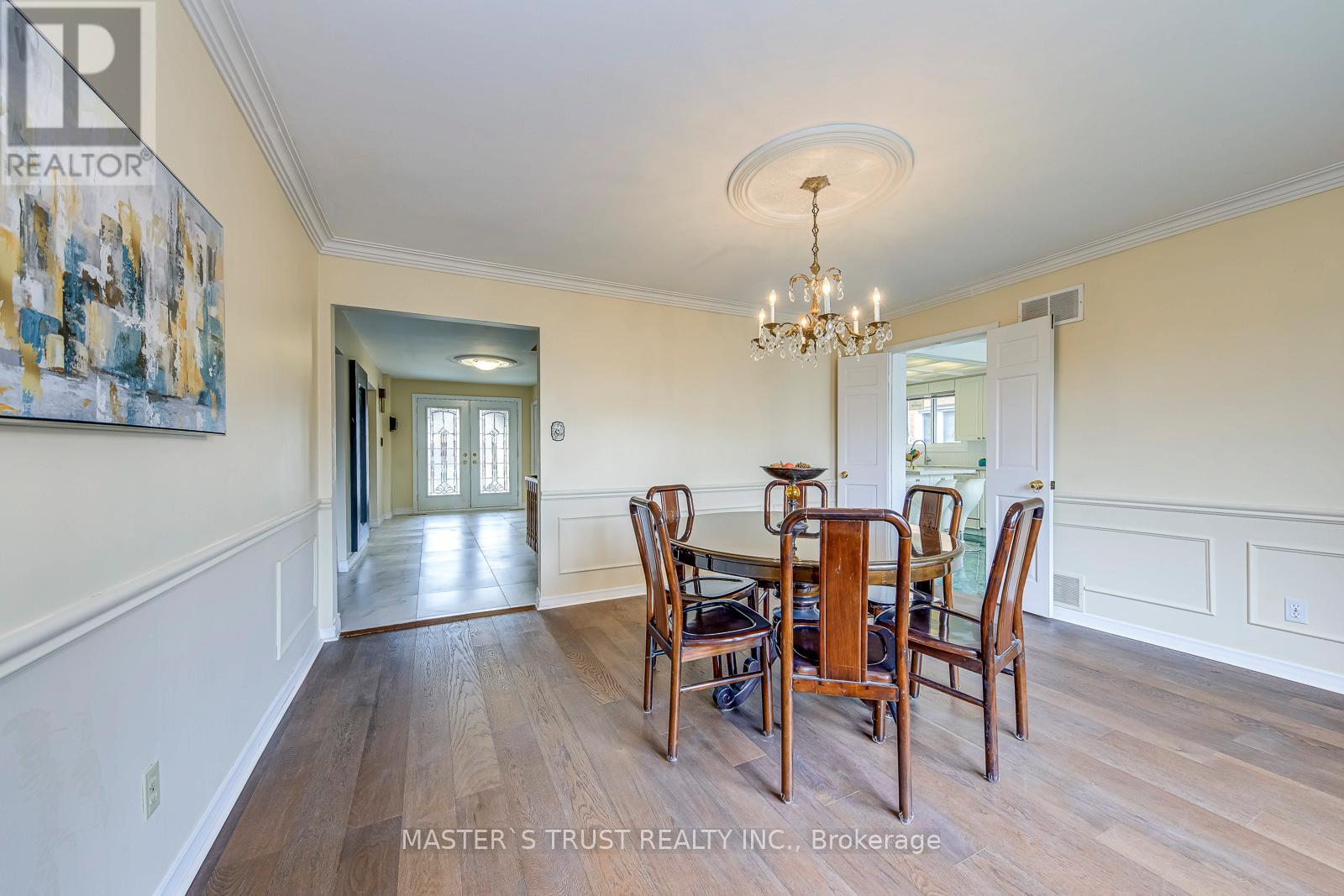 2591 Robin Drive, Mississauga, Ontario  L5K 2G2 - Photo 10 - W12952008