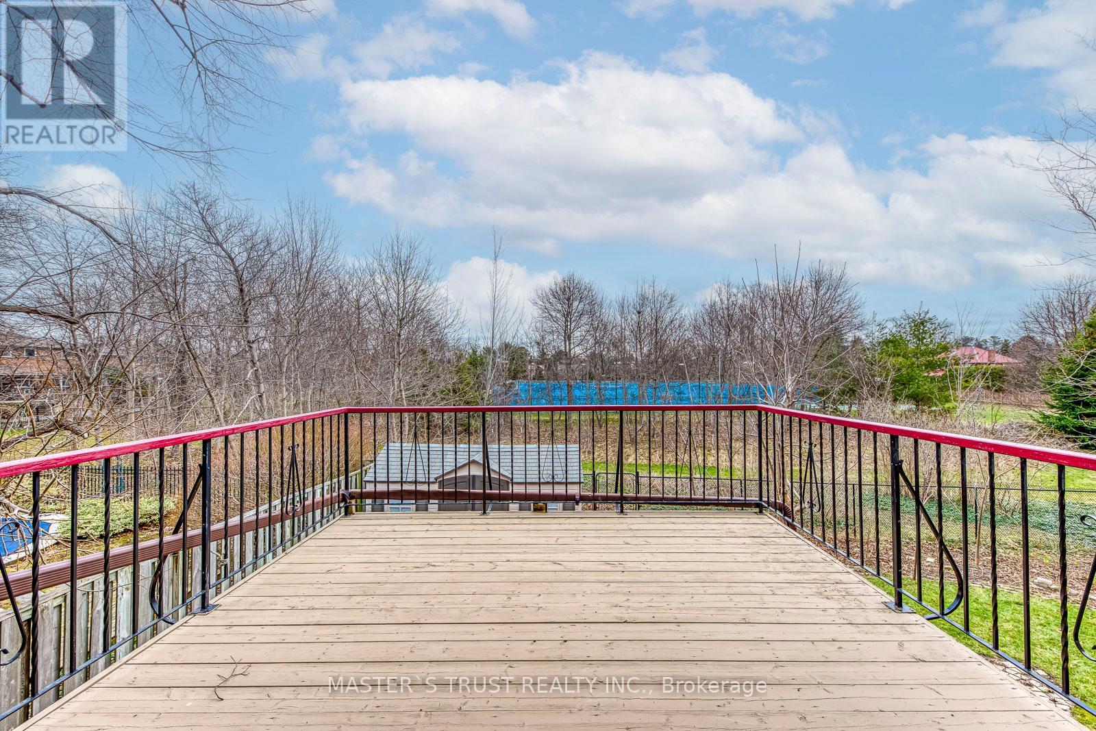 2591 Robin Drive, Mississauga, Ontario  L5K 2G2 - Photo 18 - W12952008