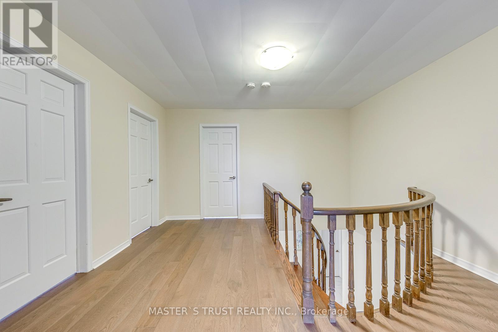 2591 Robin Drive, Mississauga, Ontario  L5K 2G2 - Photo 24 - W12952008