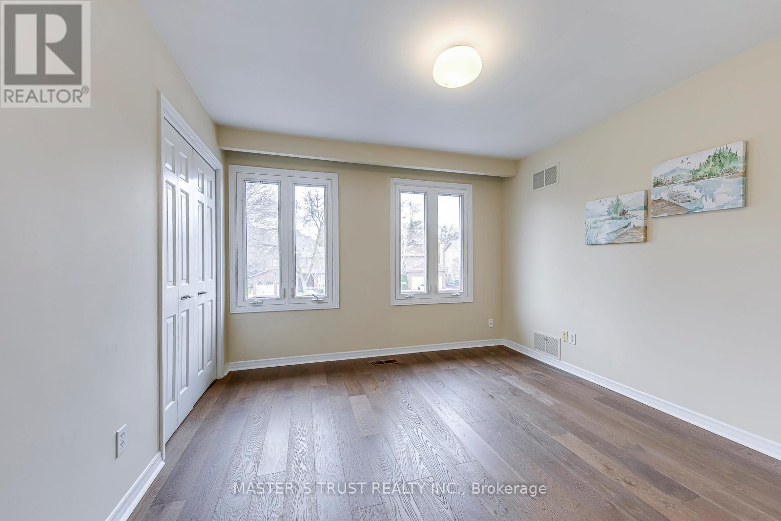 2591 Robin Drive, Mississauga, Ontario  L5K 2G2 - Photo 34 - W12952008