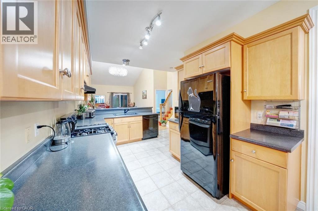 30 Conrad Place, Grimsby, Ontario  L3M 5S5 - Photo 12 - 40817310