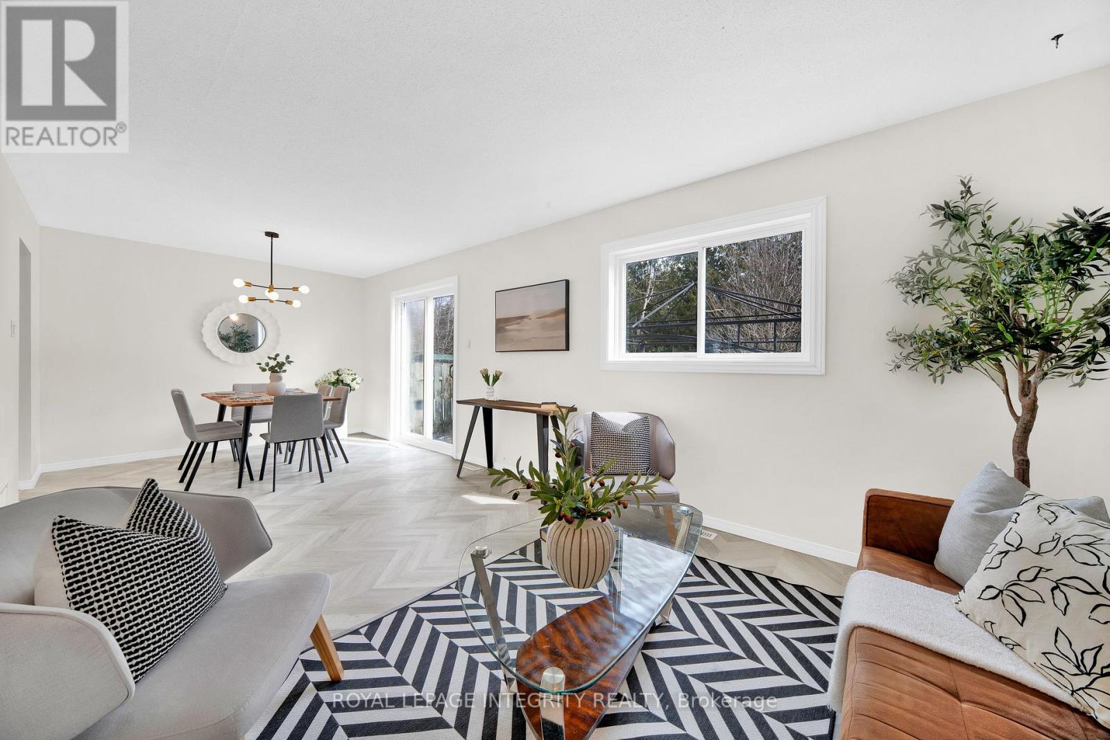 15 Tarquin Crescent, Ottawa, Ontario  K2H 8J7 - Photo 15 - X12954092