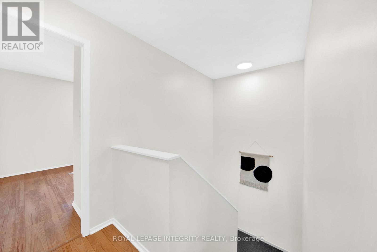 15 Tarquin Crescent, Ottawa, Ontario  K2H 8J7 - Photo 19 - X12954092